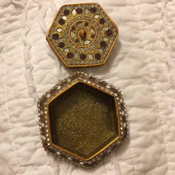 Jewelry Holder - Picture 2 of 5